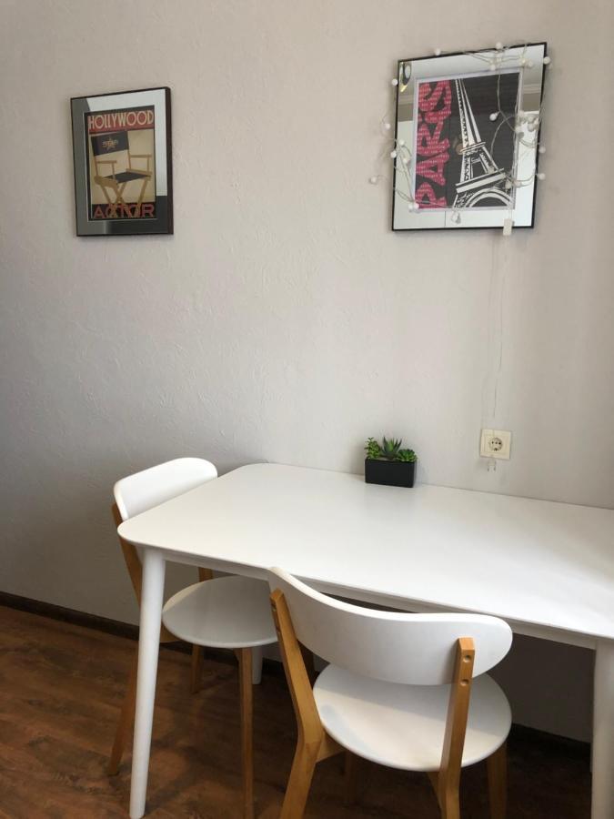 1Кім В Центрі,Вул.Набережна Rivne Extérieur photo