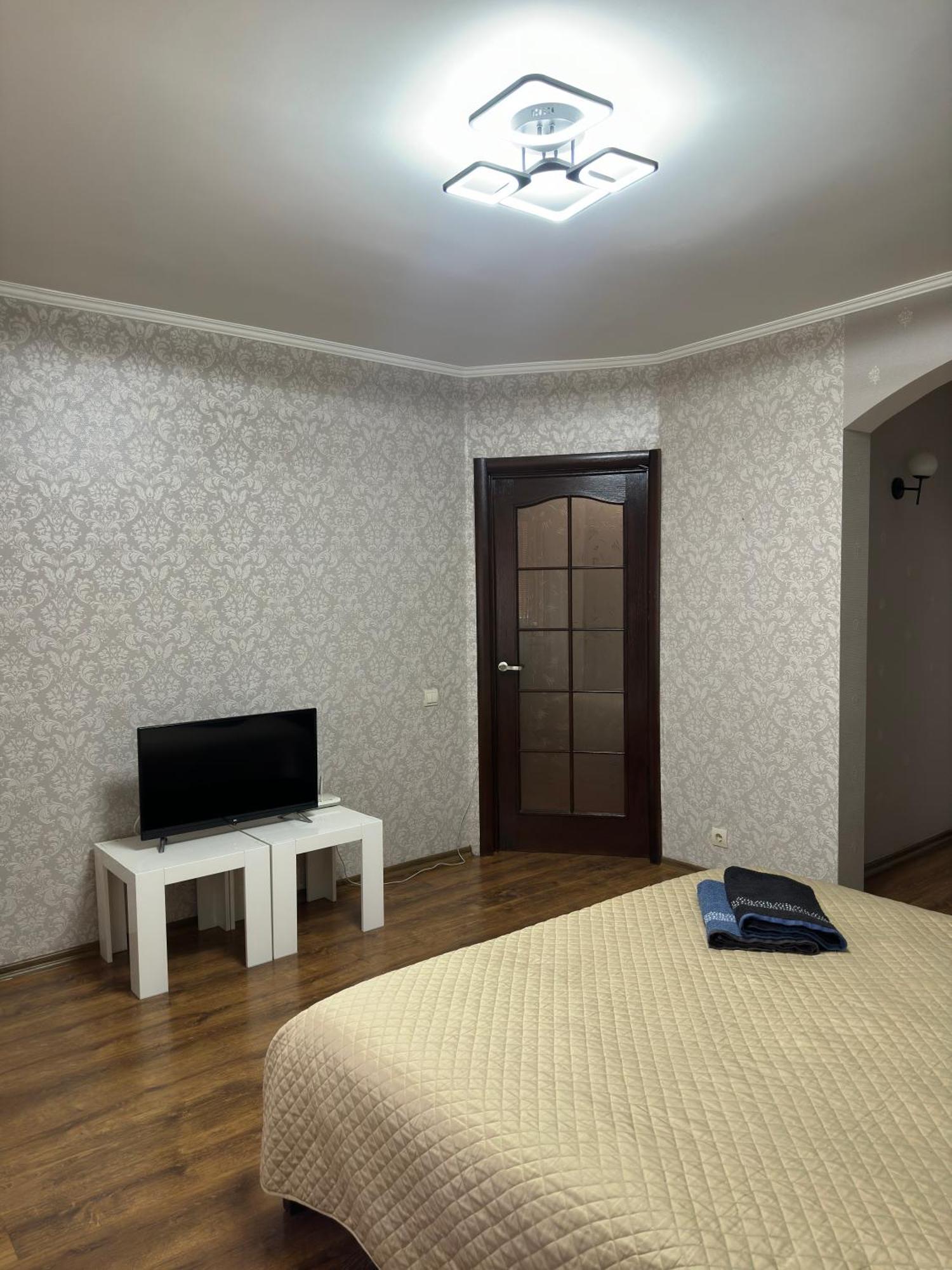 1Кім В Центрі,Вул.Набережна Rivne Extérieur photo